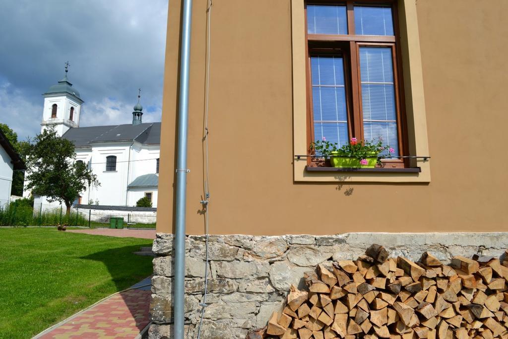 Pension Stará škola Vysoké Žibřidovice Exteriér fotografie